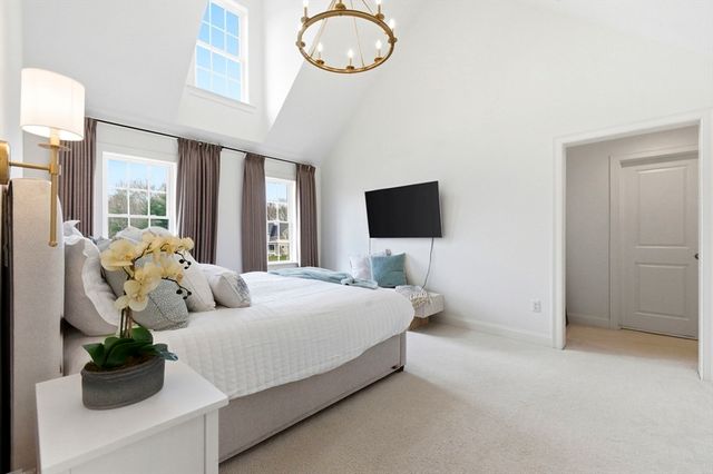 29 Rawson Farm Rd, Mendon, MA 01756