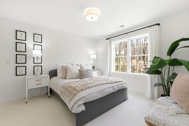 29 Rawson Farm Rd, Mendon, MA 01756