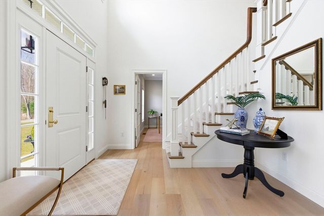 29 Rawson Farm Rd, Mendon, MA 01756