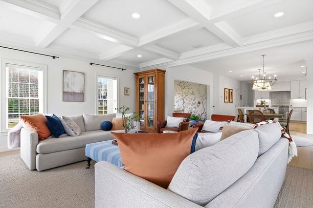 29 Rawson Farm Rd, Mendon, MA 01756