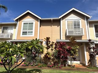 94-692 Lumiauau Street TT5, Waipahu, HI 96797