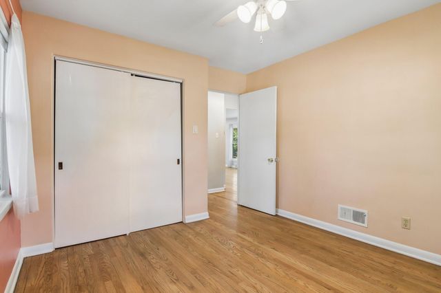 8316 Columbia Avenue, Munster, IN 46321