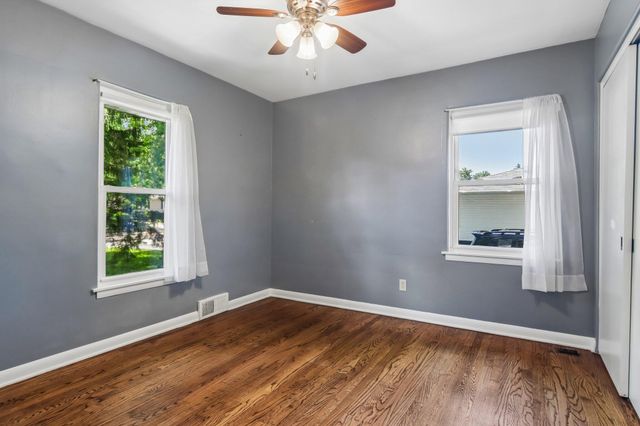 8316 Columbia Avenue, Munster, IN 46321