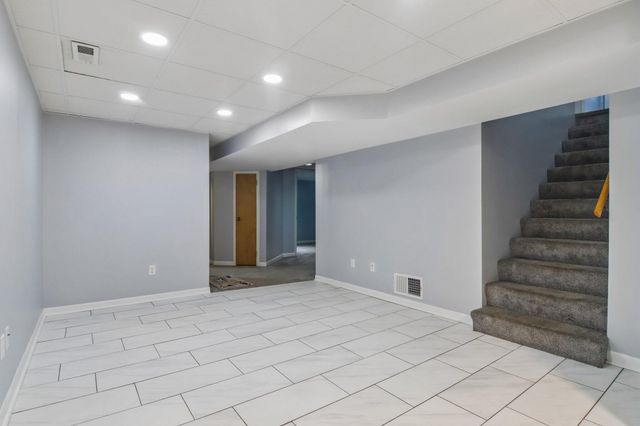 8316 Columbia Avenue, Munster, IN 46321