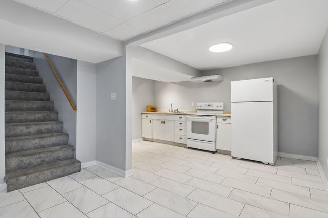 8316 Columbia Avenue, Munster, IN 46321