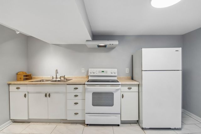 8316 Columbia Avenue, Munster, IN 46321