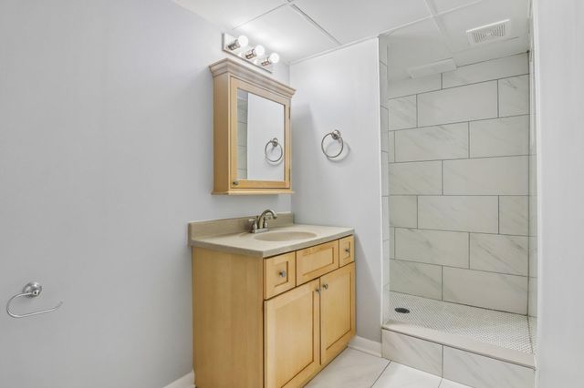 8316 Columbia Avenue, Munster, IN 46321