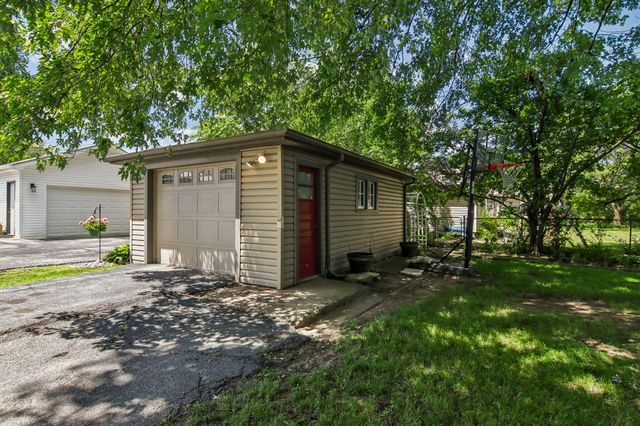 8316 Columbia Avenue, Munster, IN 46321