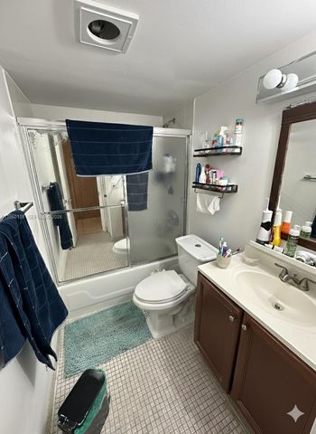 7830 NW 33rd St 506, Davie, FL 33024