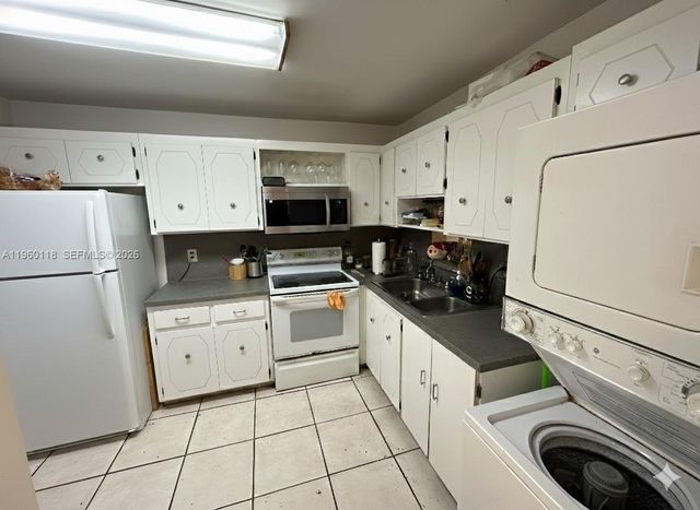 7830 NW 33rd St 506, Davie, FL 33024