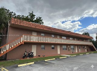 7830 NW 33rd St 506, Davie, FL 33024