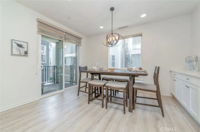 1007 Somerton, Costa Mesa, CA 92627