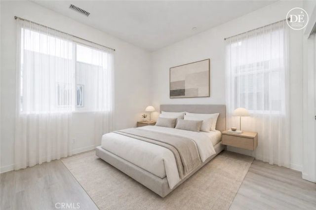 1007 Somerton, Costa Mesa, CA 92627