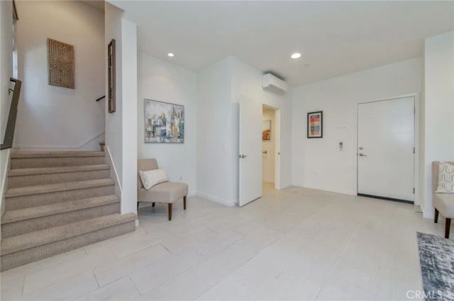 1007 Somerton, Costa Mesa, CA 92627