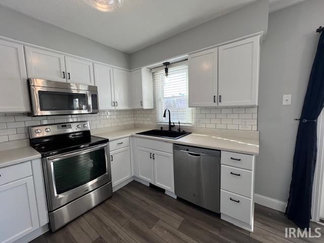 12925 Country Shoal Lane, Grabill, IN 46741