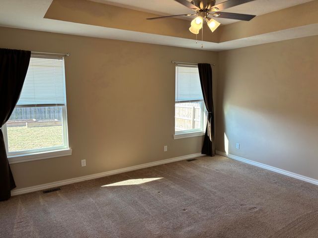 1107 Woodland Ridge Drive, Monett, MO 65708