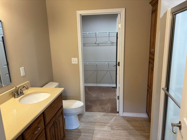 1107 Woodland Ridge Drive, Monett, MO 65708