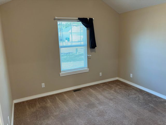 1107 Woodland Ridge Drive, Monett, MO 65708