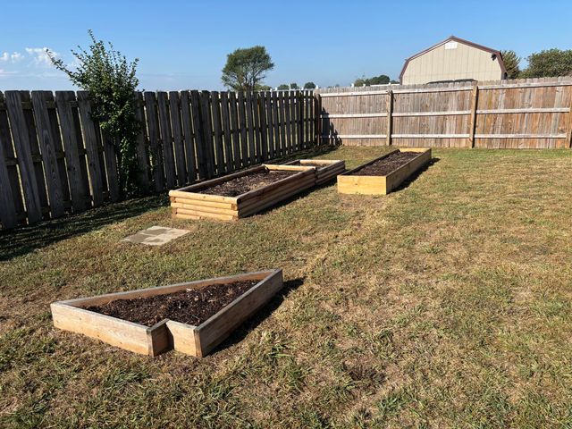 1107 Woodland Ridge Drive, Monett, MO 65708