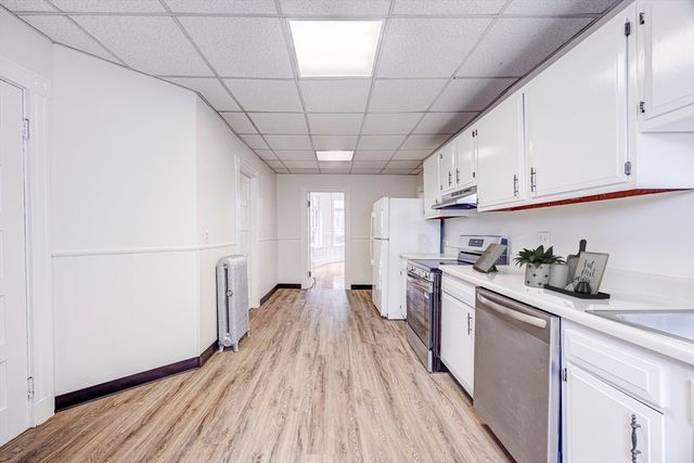 9 Clinton Path 1, Brookline, MA 02445