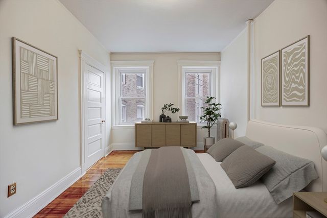 9 Clinton Path 1, Brookline, MA 02445