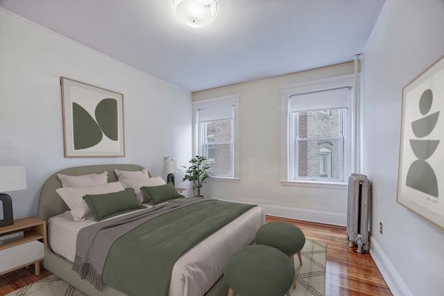 9 Clinton Path 1, Brookline, MA 02445