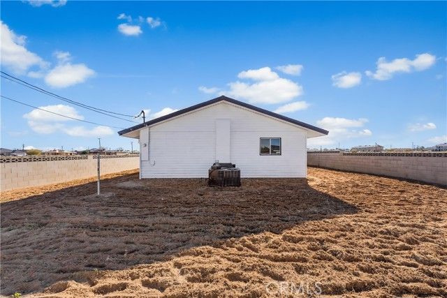 8443 Dogbane, California City, CA 93505