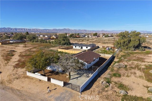 8443 Dogbane, California City, CA 93505