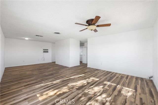 8443 Dogbane, California City, CA 93505