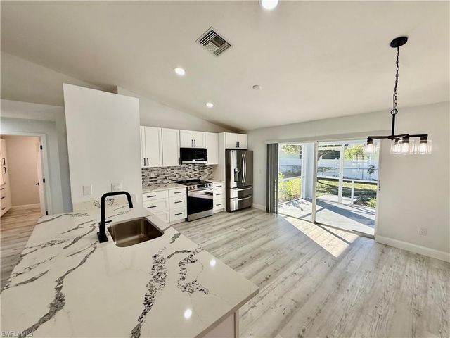 2600 SW 22nd PL, Cape Coral, FL 33914