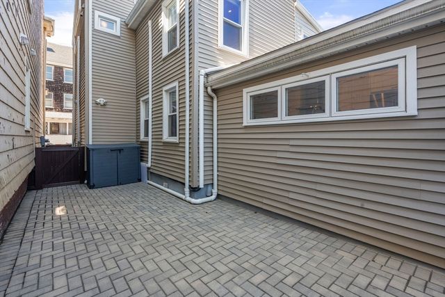 81 Pearl Street, Boston, MA 02129