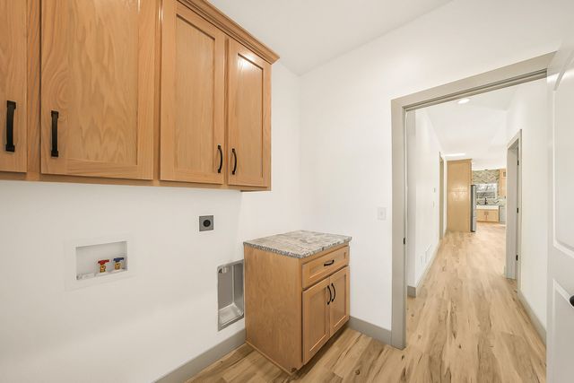 10897 COUNTRY AIRE MEADOWS CT, Holts Summit, MO 65043