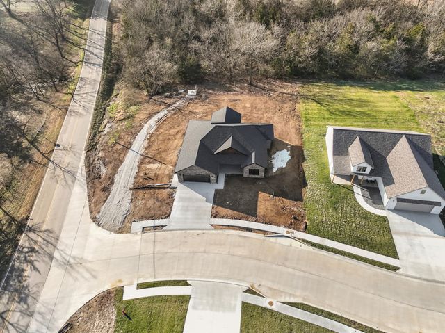 10897 COUNTRY AIRE MEADOWS CT, Holts Summit, MO 65043