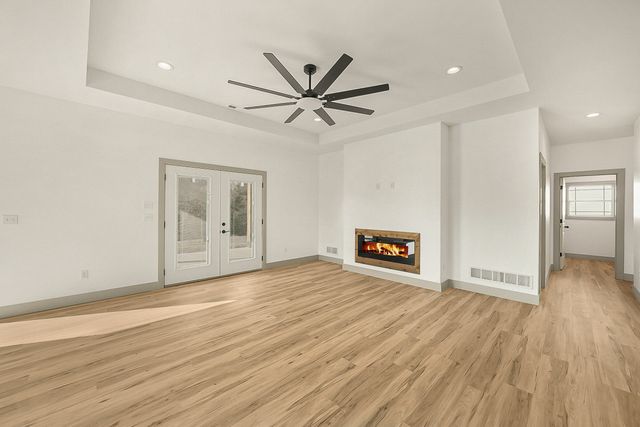 10897 COUNTRY AIRE MEADOWS CT, Holts Summit, MO 65043