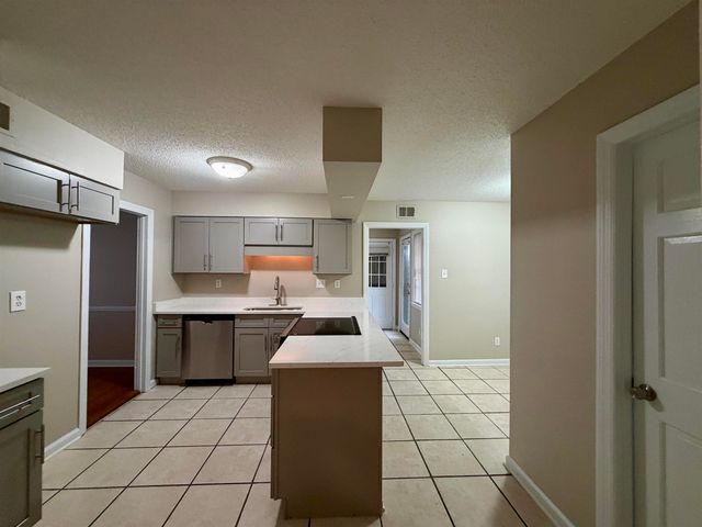 5621 SWEET GUM DR, Memphis, TN 38134