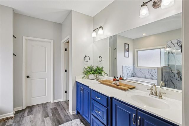 1209 Holland Square, Warrensburg, MO 64093