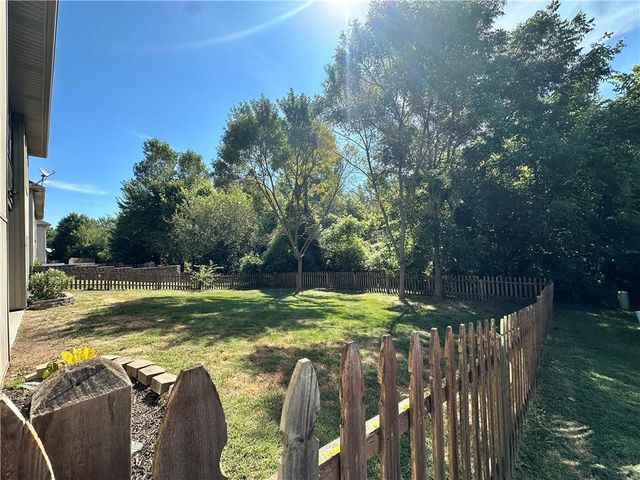 1209 Holland Square, Warrensburg, MO 64093