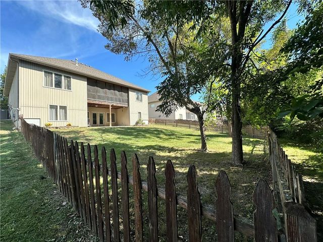 1209 Holland Square, Warrensburg, MO 64093