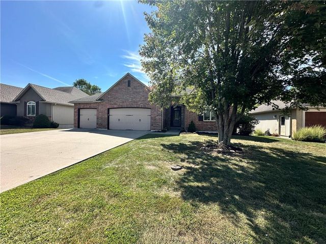 1209 Holland Square, Warrensburg, MO 64093