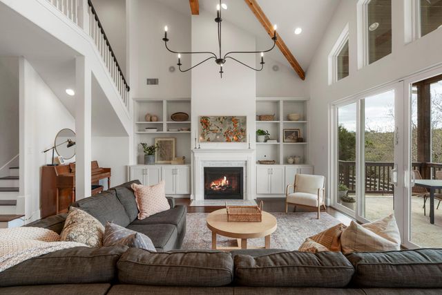 229 Huck Finn TRL, Dripping Springs, TX 78620