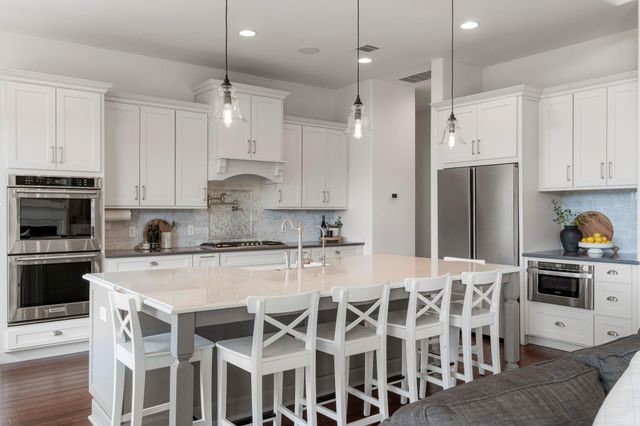 229 Huck Finn TRL, Dripping Springs, TX 78620