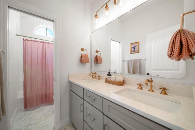 229 Huck Finn TRL, Dripping Springs, TX 78620