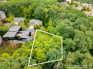 8049 Nw PROMINENCE Ct, Portland, OR 97229