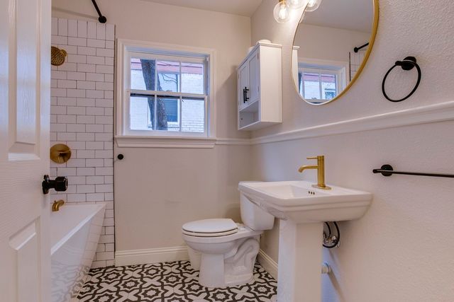 326 Vermont Avenue, Dallas, TX 75216