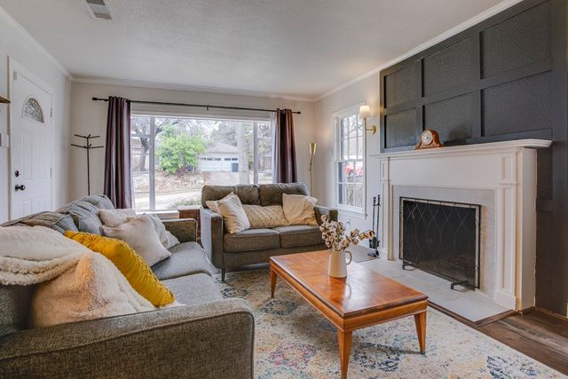 326 Vermont Avenue, Dallas, TX 75216