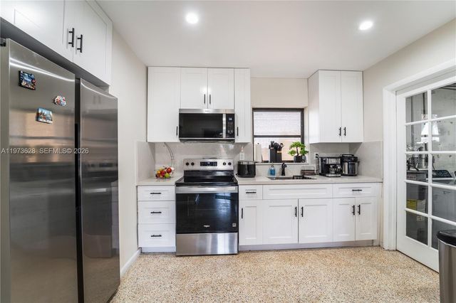 2020 SW 127th Ct, Miami, FL 33175