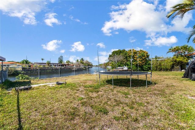 2020 SW 127th Ct, Miami, FL 33175