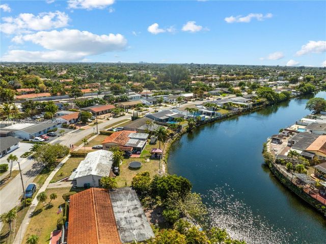 2020 SW 127th Ct, Miami, FL 33175