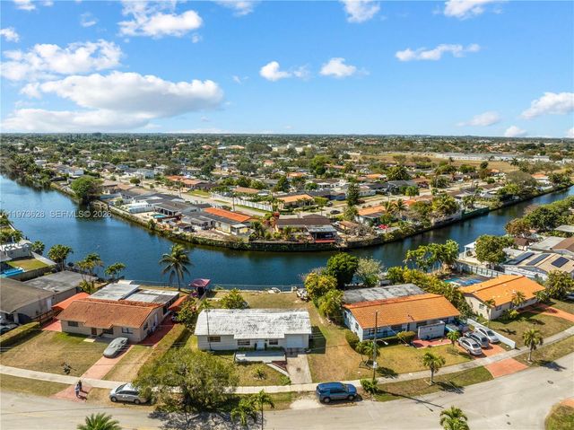 2020 SW 127th Ct, Miami, FL 33175