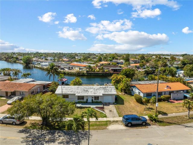 2020 SW 127th Ct, Miami, FL 33175